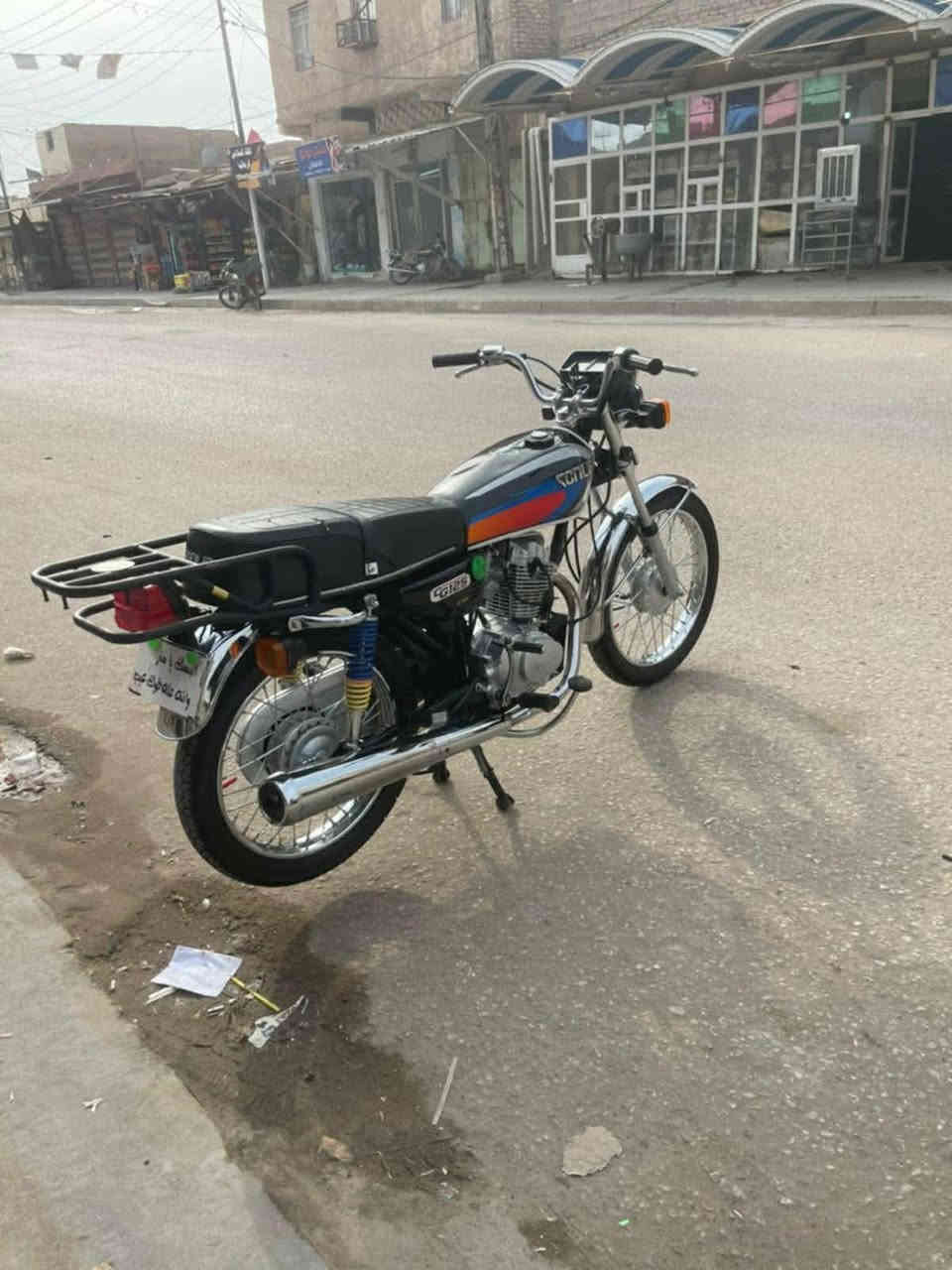 السلام عليكم دراجه لبيع موديل 24 كفاله عامه اوراق صولي مكاني بابل محاويل متواجد خاص السعر 600 وبيه مجال قليل
