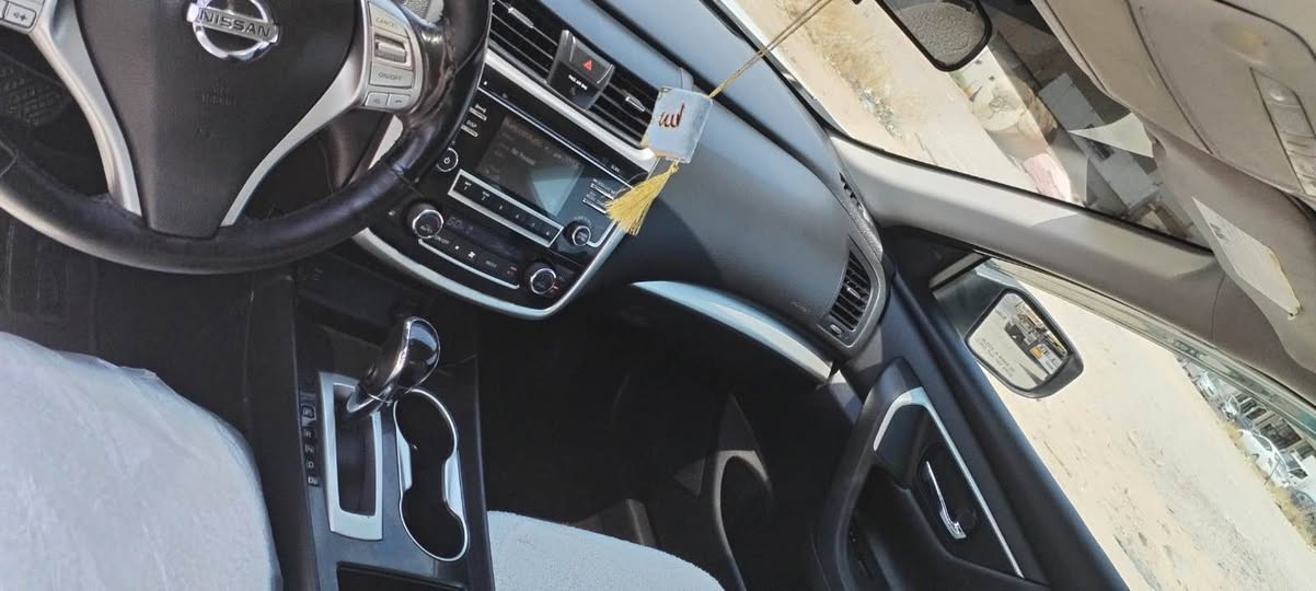 Altima
موديل 2018
لون سبى 
مواصفات sv 
ماوه ى روشتنى 99000mil
فول مواصفات بس سلايت نيه 
كيرو مه كينه به شه رت 
ره قم اربيل
به ناوى خومانه  
تعويل به شه رت 
دوبارچه ى سبوخه 
ارباك به س سوكان ته قييه باقى به شه رت 
فول كمالياته 
٤تايه ى نوى له سه ره 
116$كه مه ك مجالى تيدايه 
***********واتس اب أربيل, العراق
