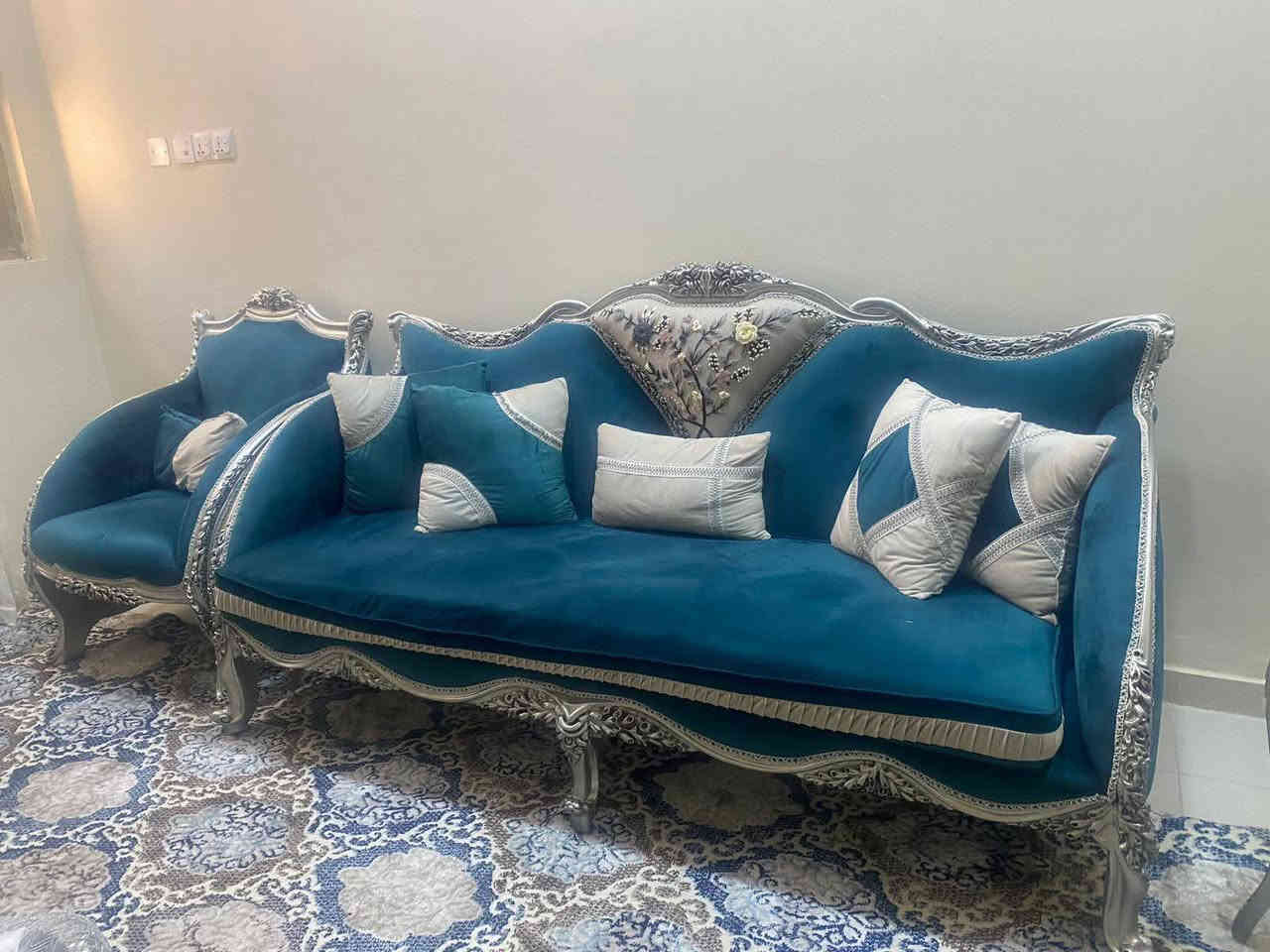 تخم مصري 10 مقاعد جديد سعر مناسب جداً
العنوان حي العدل 
الاستفسار ***********
