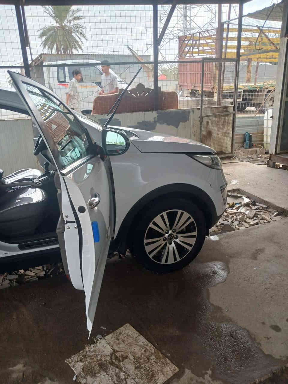 كيا سبورتج موديل 16 للبيع السيارة نضيفة كلش مال جني رقم بغداد  مكان السيارة واسط ناحية تاج الدين 
السعر الاتصال على الرقم ***********
