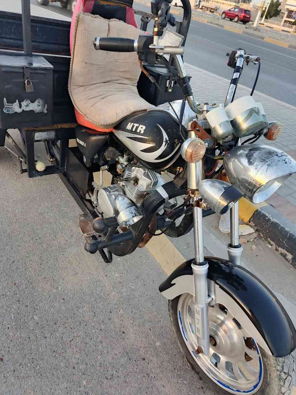 يالله سلام عليكم ستوته للبيع مديل 15 مكينه جديده مامفتوحه سعر 1.800 وبيه مجال رقم ابيض مثنى راعيه موجود برميثه مداور شوكت مايعجبك مكاني سماوه ام العصافير اتصال ***********
