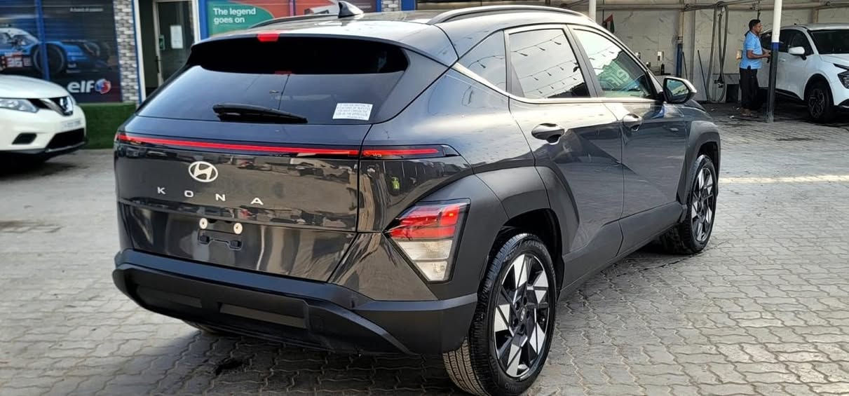 المهيمن لتجارة السيارات بإدارة المهندس سلام ربيع الغزي 
نوع السيارة: هيونداي كونا SEL
الموديل : 2024
حجم المحرك:  2.0
 السعر : 125 واصل للميناء مصلح كامل بدون كمرك ترهم حرة ترهم شهداء 
للأستفسار :
***********
قسم المزاد متوفر واتساب 
https://chat.whatsapp.com/EjN99lklvszHKKEmF0UnR7?mode=gi_t
‏سرعة في الشحن واسعار تنافسية في النقل
‌‎يتوفر لدينا نقل على جميع موانئ ومنافذ العراق 
‌‎تخليص وايصال السيارة الى جميع المحافظات
#mohammed
