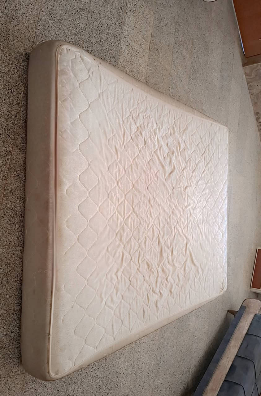دوشك جربايه نفرين قياس 160 × 200
مستعمل نضيف اخو الجديد السعر ٦٠ الف بيه مجال بسيط

العنوان : بابل / محاويل 

واتساب : ***********

