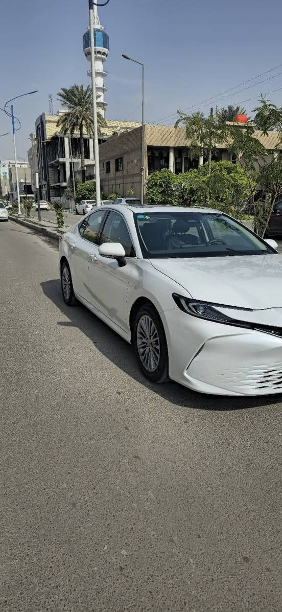 تيوتا كامري زيرو موديل 2025
بحالة الزيرو ممشى قليل جدا جدا
- كاميرا خلفية 
دشبول لمس
صاج اسود
-رادار
-تحديد مسار
-تحكم ستيرن
مودات سياقة
محرك  هايبرد
سنوية جديدة رقم بغداد
تحويل مباشر
-بحالة الزيرو
قطعتين تبريد.
حساس اطارات
ويل كب .
مري شفط
داخل جلد اسود
بصمه تشغيل
بصمة عدد2
فتحه
شاحن لاسلكي
مقاعد جلد 
شاشه اندرويد اوتو كار بلي
السياره بحاله الزيرو 
المكان بغدا د
***********
26$
