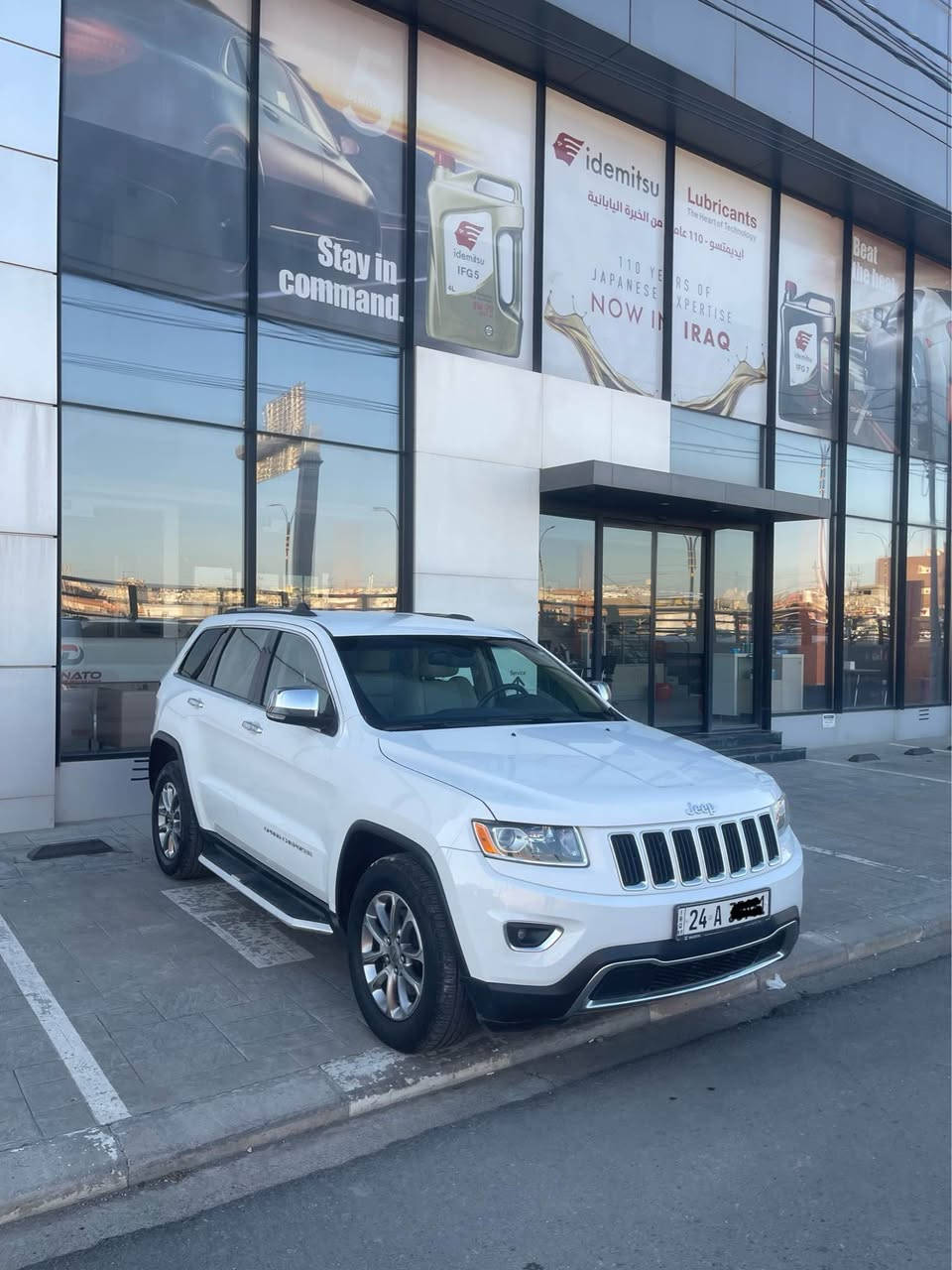 JEEP  LIMITED 
كلين تايتل 
فول فول مواصفات 
كوشن جلد 
كوشن كهرباي 
بصمه 
شغال 
كاميره ٣٦٠. حساس. رادار 
صندوق شفط
تبريد مركزي 
دبل اكسل 
بدون دعم بدون صبخ  . كلين تايتل   
موديل ٢٠١٥ 
گير محرك. كلها شرط 
تايره  و ويل جديد 
رقم سنوي جديد
سياره احلا من صور سياره جديد معنا كليمه. 📦📦
ماشي. ١٢٠ الف حقيقي 
سعر ٢٠٨ وه ره قه و مجال 
*********** زاخو, دهوك
