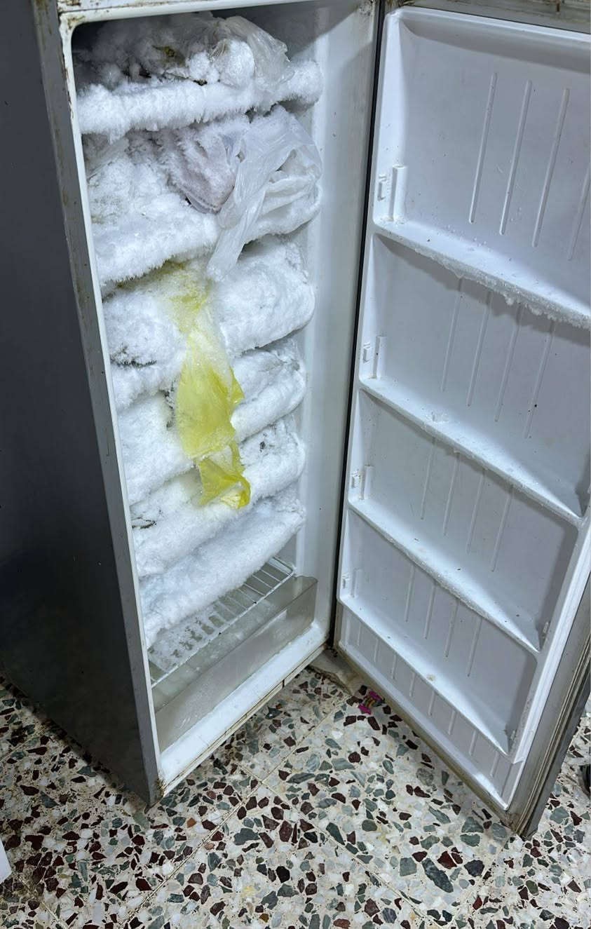 مجمده عاموديه للبيع تجميد فول مثل ما واضح بلصوره ماركة LG سعر 200 مع المجال لاستفسار الاتصال وتساب غير موجوده ع فيس
***********
