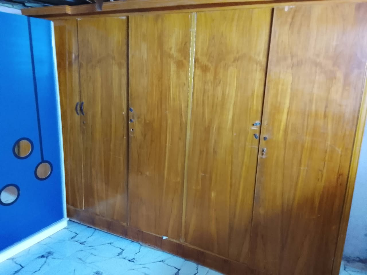 غراض لبيع كنتور خمسه ابواب 250
غرفه كامل صاج تحتاج فقط صبغ 500
سرير طابقين 90
ميز بلازما 30
كنتور تركي نظافه 75 السعر 100


**إذا كنت صاحب هذا الإعلان وتريد حذفه لأي سبب، رجاءا أرسل رسالة إلى الدعم الفني**