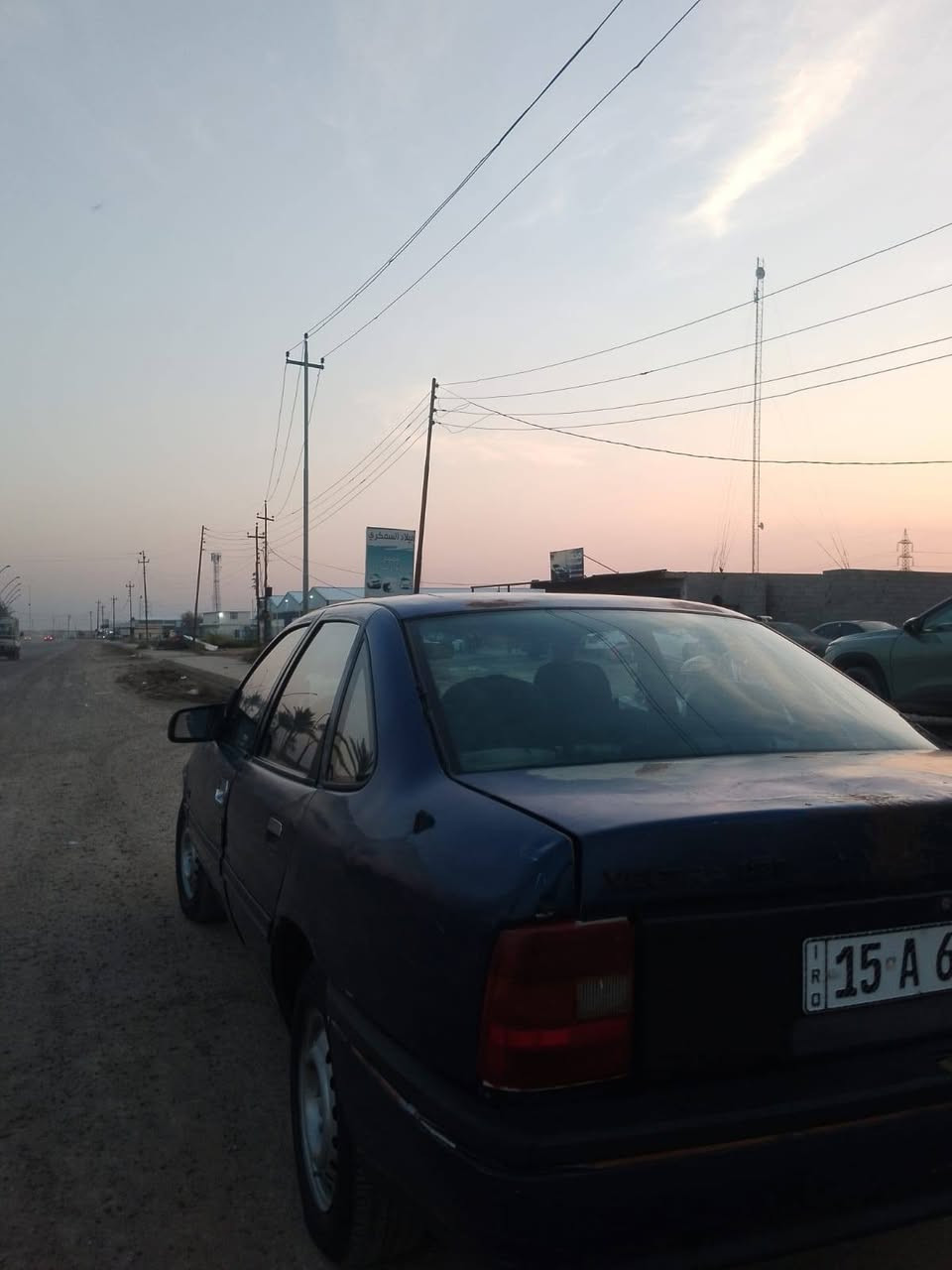 السلام عليكم فكتوره موديل 93 محرك 1800 شاط كير شر ط رقم انبار الدولي باسمي سنويه مجدده على 30 السعر 27 ورقه وبيها مجال الاتصال ***********
