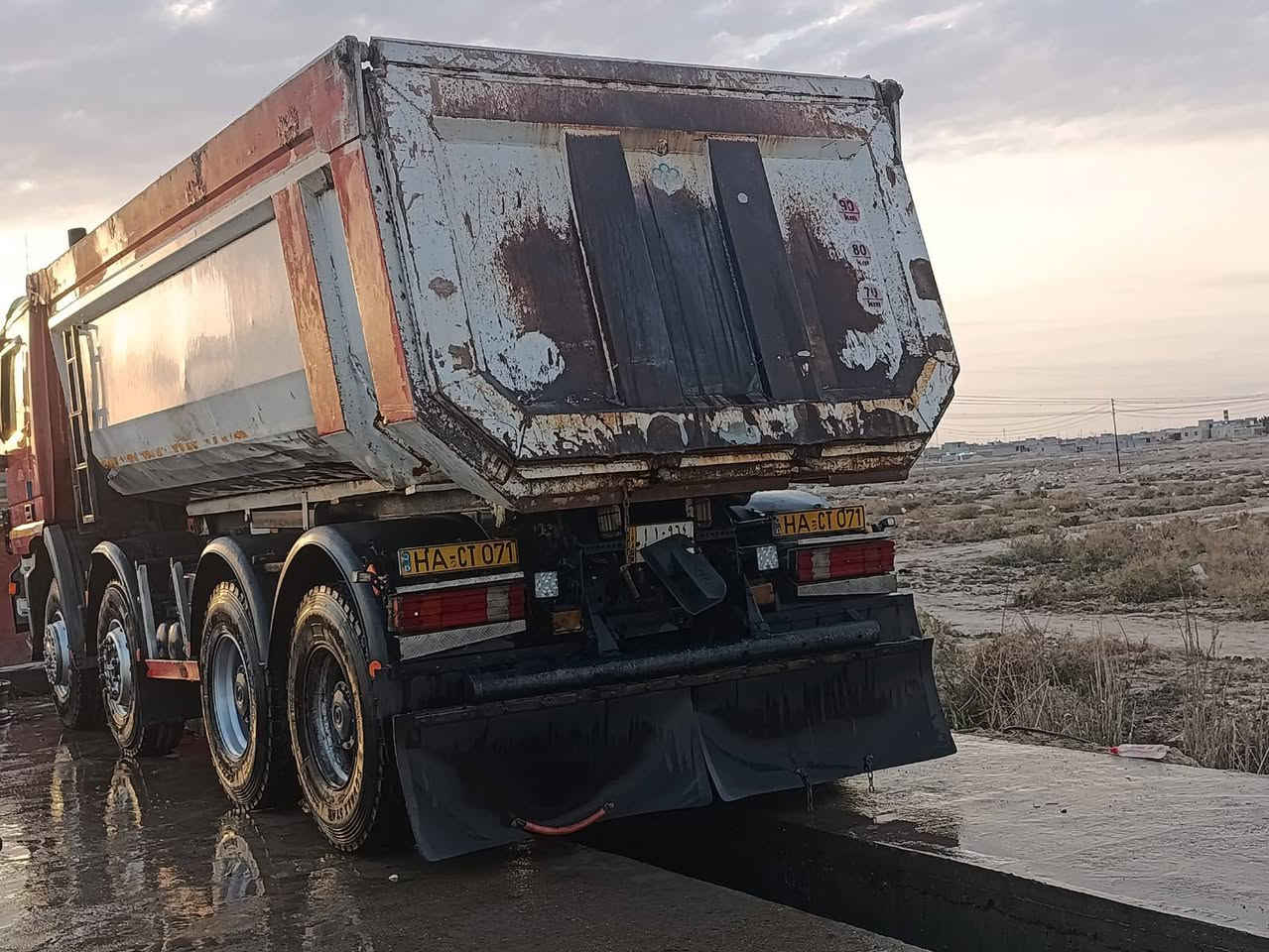 سلام عليكم... اكتروز لبيع مديل 2003 بمديله شمعه موصفات دمعه كير 240
الحجم 41 43 تخم تاير مكفوله تحويل مباشر السياره بسمنه 
السعر 550 رقم مبايل ***********
