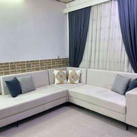 ٥م   دەستکردە  ٨٥سم پانە و وەک بازاڕی ٦٥سم نیە  زۆر بەکار نەهاتووە و ت...