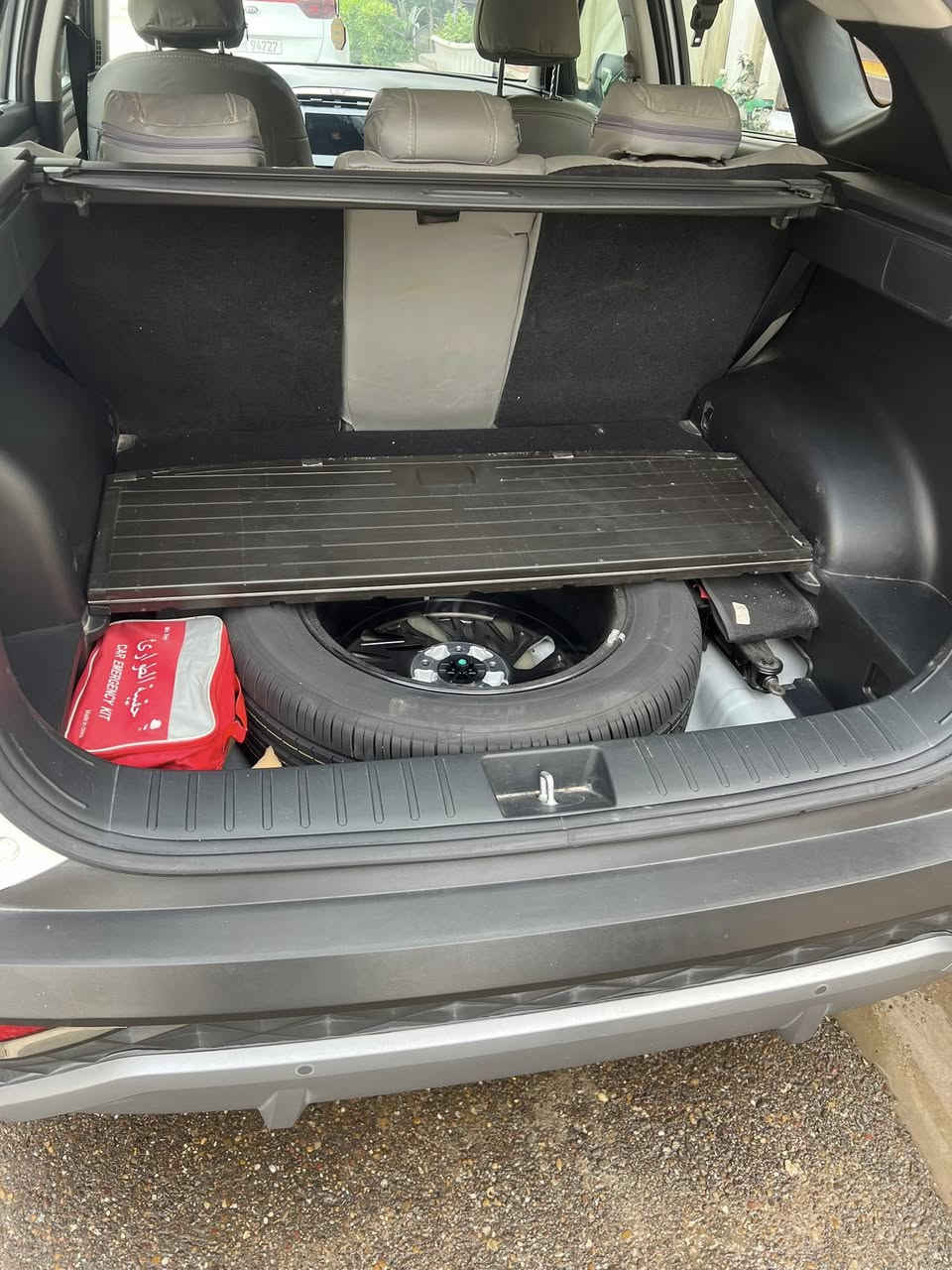 السلام عليكم توسان خليجي 23 مرقم بغداد بصمة/بصمه أبواب كشنات كهرباء شاشه كامره حساس خلفي امامي سايد بريك بصمه ماشية 40 الف كيلو سيارة مكفولة من الصبغ والبارد فقط رصعه بسيطة بالجاملغ الايمن والايسر السعر 200 مكان السيارة بغداد حي الجهاد ***********
