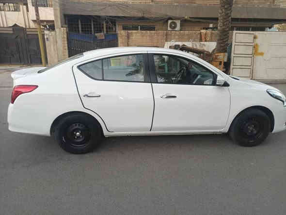 نيسان سني ٢٠٢٥ ابيض اللون معروفه مواصفاته هالموديل اشاير بالمري حساسات كامره شاشه تحكم ستيرن جهتين abs الجام كله كهرباء مبدل بيها الجاملغ الايمن جبته نفس اللون بسبب دراجه ظربها ما واصله لا لغد ولا شاصي ابد وبيها تكحيل بالباب والبنيد قليل كلش حتشوفوهن بالصور تبريد وتدفئه غني عن التعريف بالنيسان دهن كل شهر ابدله والاصلي وهذا رقم صاحبها   
‏‪***********‬‏ 
سعر ١٢١ وبيه مجال قليل حك الجيه والسوك كلشيء بيه حبايب 
السياره رقمها شمالي الانكليزي بغداد
