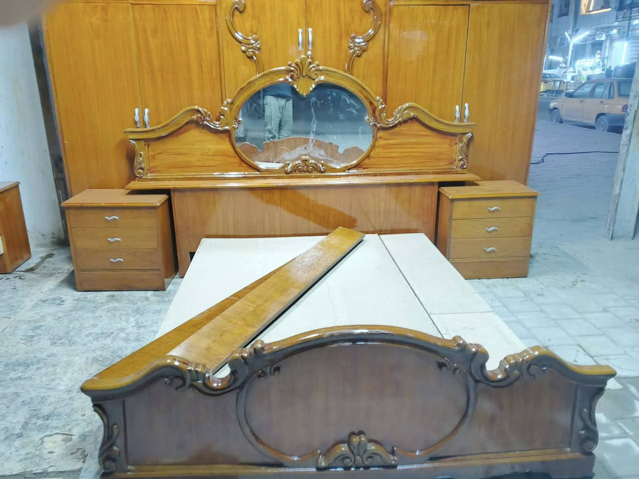 غرفه للبيع صاج  
 نظافه 100   سعر 390 يوجد خدمه توصيل


**إذا كنت صاحب هذا الإعلان وتريد حذفه لأي سبب، رجاءا أرسل رسالة إلى الدعم الفني**