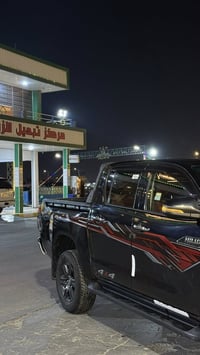 للبيع بيك اب هايلوكس  شركة ساز موديل 23  السيارة خليجية كفاله عام بشرط...