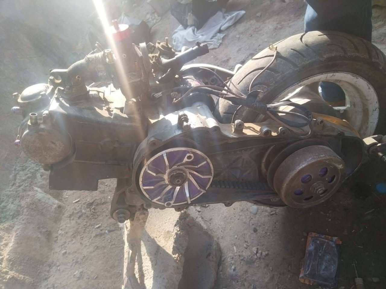 مكينه سكنس للبيع مكفوله من الكور للتاير كامله مكمله بس شد حتى ملف بيها
مكينه شلعه ومعدل 
براغي ٧الوان 
ولفات جدد اصليات
٥٨ ونص اصليات وجدد 
كلجات امامي وخلفي رياضي جدد اصليات
كابرتر قفاز اصليه 
سلف اصلي رياضي
مكينه كامله مكمله بس شد تريد سويها نوزل بس شد جوين وجويتر 
 متواجد فيس وهاذا رقمي بس واتس اب ***********
