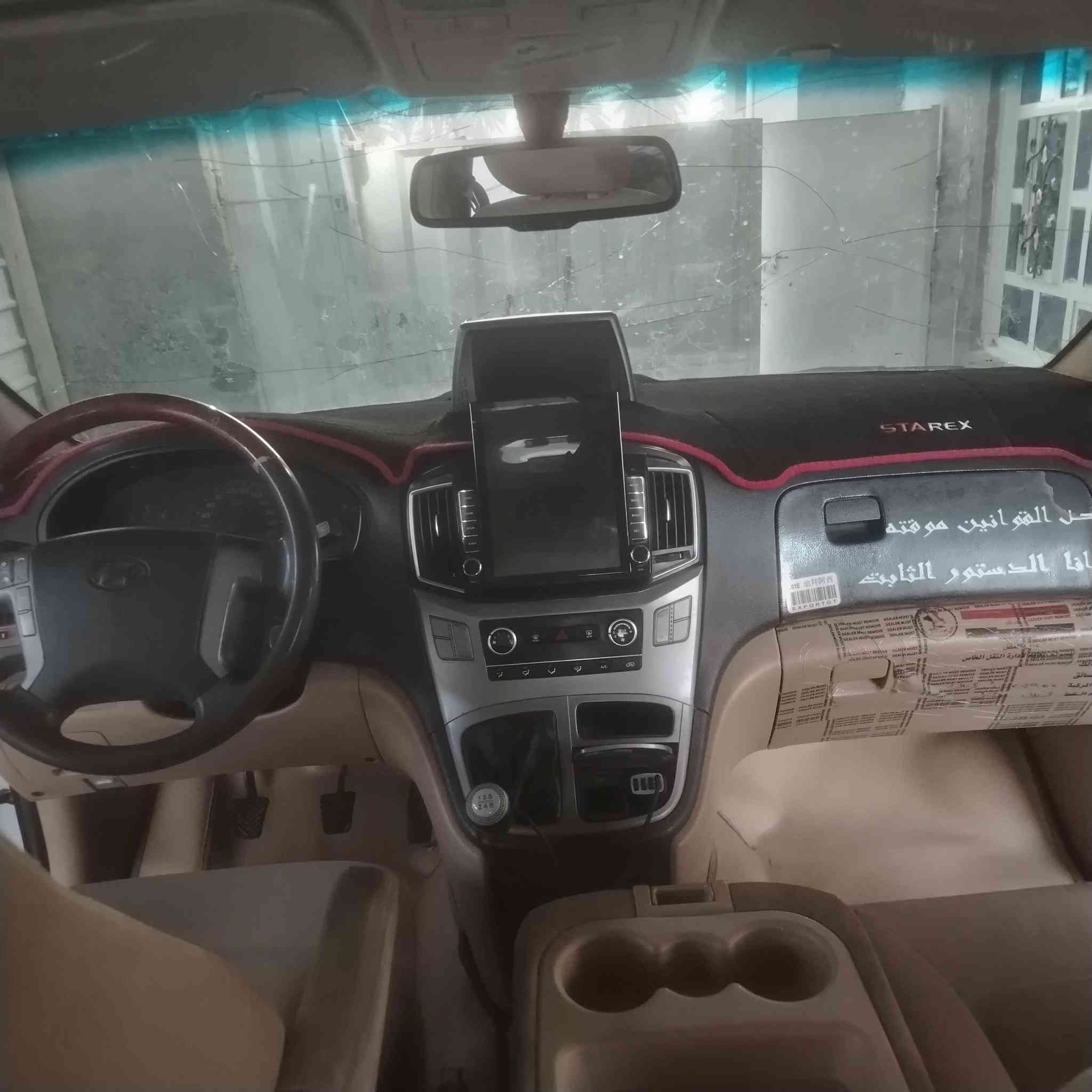 سلام عليكم ستاركس للبيع موديل 2018  مفتوح بيه تبديل تلاث قطع مكينه وكير مكفول تخم تاير تبريد شغال    مكان السياره بغداد   السعر 180 بيه مجال     ***********
