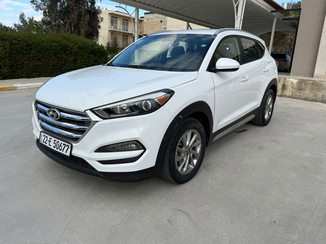 توكسن موديل 2018 وارد امريكي
رقم أربيل مسطره تحويل مباشر  
كابون بانزين موجود  
مكينه 2000  
ماشيه ٧٤ الف ميل  
تدفئه نار 🔥 تبريد فول ثلج ❄️ 
حداديتها خير من الله جديده أمامي خلفي فول 
مواصفات نص فول
 ضرر مكفوله كفاله عامه  (صبغ بنيد شويا جاملخ) 
السياره جاهزه ع الأخير وكاعده تحويل مباشر ومناقصها كلشي 
العنوان:الموصل
رقم الموبايل : *********** بيه واتس ايضا موصل, نينوى
