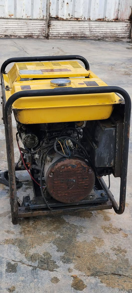 السلام عليكم ورحمه الله وبركاته مولدات عدد اثنين النظافه 80% المكان حله عوف طفيل ال الخماس المولدات وايد نظيفات الشراي يتصل بهذا الرقم على الخاص ما اجاوب ابدا هذا الرقم أو بيه  واتساب***********
