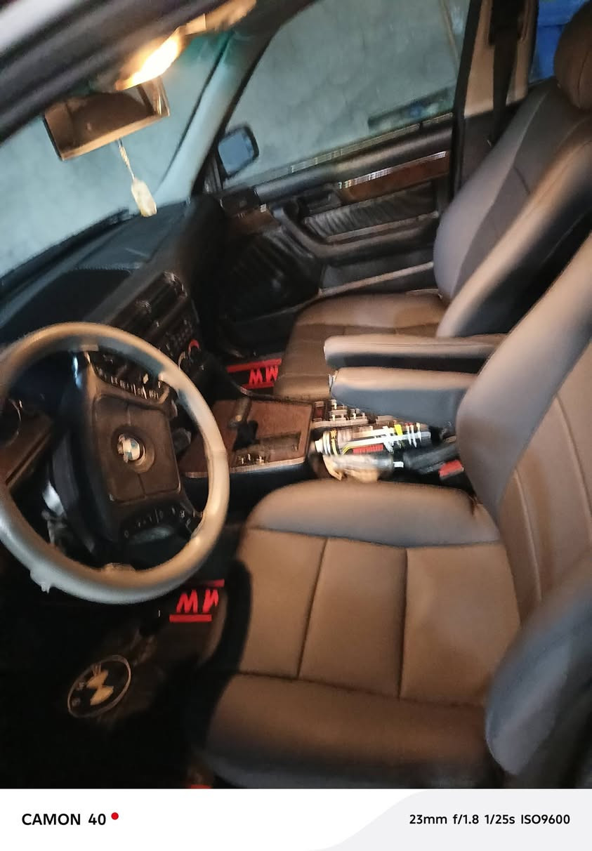 السلام وعليكم بي ام موديل ٩٥
رقم كركوك بسمي مشروع وطني سنويه لل٣٠ هزه جديده تخم تاير سياره جاهزه للا اخير مكاني بغداد *********** ترهم مراوس
