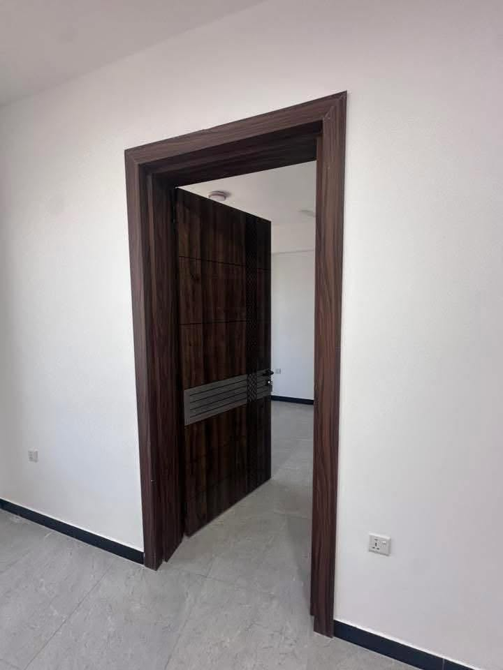 شركة المهندس مهيمن اللامي
🏢 شقق فاخرة زيرو للإيجار - في قلب الكرادة 🏢

شقق حديثة (غير مسكونة سابقاً) بتصاميم مميزة

وأسعار تنافسية 📌

المساحات والخيارات المتاحة:

غرفـة وصالـة (مساحة 70 م²) 👈 بسعر 450 ألف دينار

غرفتين وصالة (مساحة 80 م²) 👈 بسعر 550 ألف دينار

غرفتين وصالة واسعة (مساحة 100 م²) 👈 بسعر 750 ألف دينار

📍 الموقع الاستراتيجي: 

Karrada, Baghdadالكرادة داخل - مقابل كبة البغدادي (موقع حيوي وقريب من كافة الخدمات).

🗓️ بدء الحجز: الحجز مفتوح من اليوم!

📞 للمعاينة والاستفسار، تواصل مباشرة مع 

الادارة
منتظر احسان
📱 +964 771 115 7115
