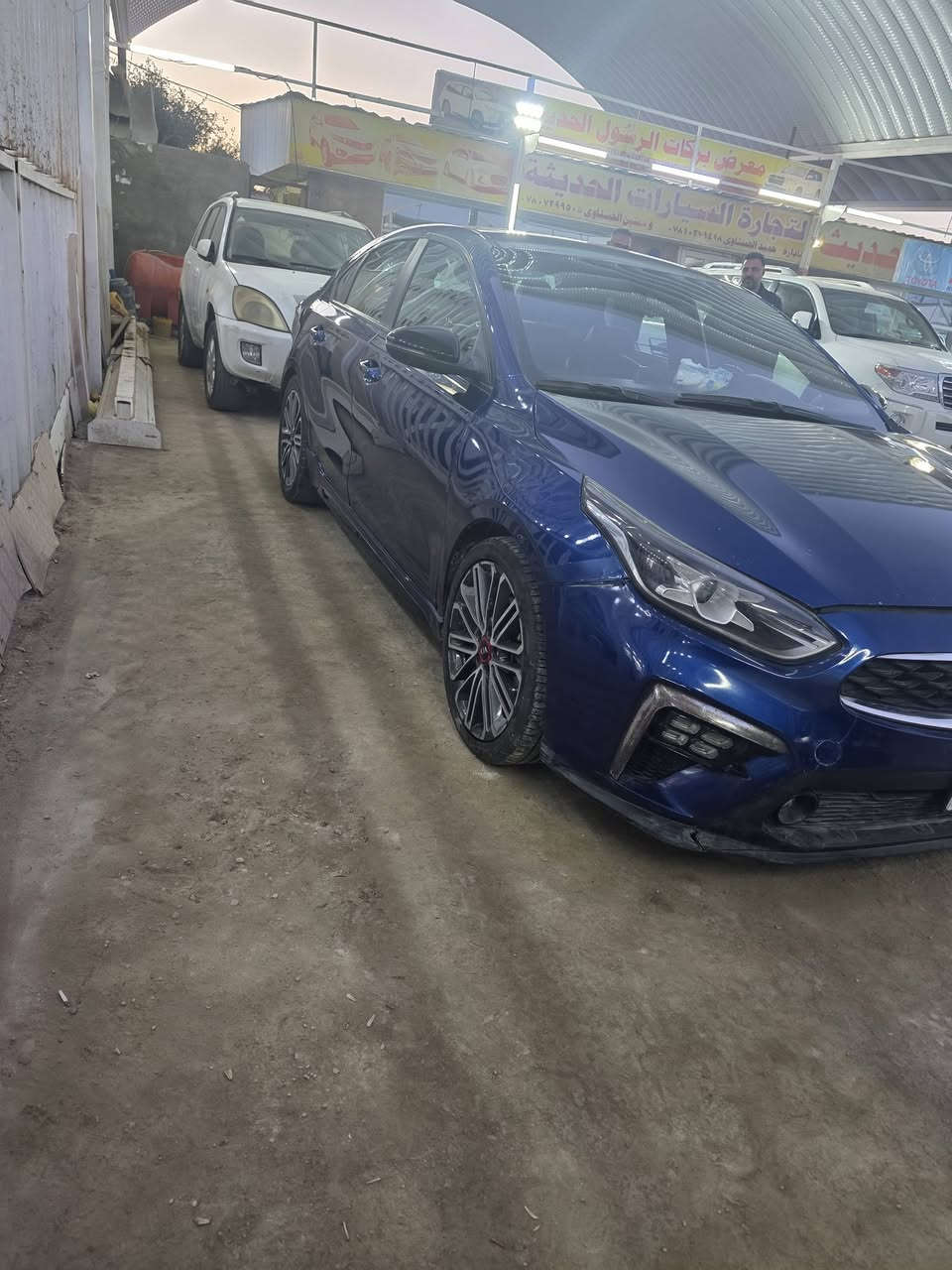 فورتي  2021   جيتي لاين مواصفات 
فول مواصفات مكينه 1600 تيربو  
مرقم بغداد ماشية 65  وارد امريكي 
السياره ضررها جاملغ و البنيد
 مكفول من الصبغ  ايرباكات راجعه سستم بلاديه
شواصيها مكفوله   تخم تاير جديد جواها
حجر بيئه بلادي شرط الفحص 
كير مكينه مكفولات 
مواصفات الجيتي معروفه 
فول  عدى الفتحه   السياره 
النجف الاشرف المعارض الجديده 
‭***********‬
سعرها 135 ورقه
رقم بغداد حره 
تحويل مباشر
