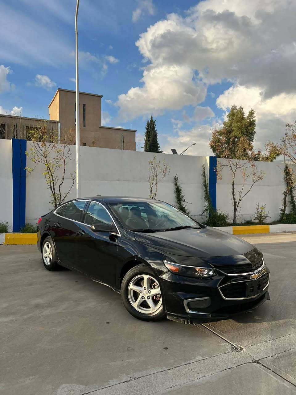 ماليبؤ موديل ٢٠١٦ ls بةسمة شاشة كاميرا سةيارةكة دوو بارجةي بوياغه مالي دؤسته ناوگرتني نييه تةقة و رةقةي نييه جركةي تيا نييه سةيارةكة توزي كالبوونةوةي هةية لةسليمانيم سعري خوار هةموو بازار ٨٨ و مةجالي برايانه
***********
‏*********** السليمانية, العراق
