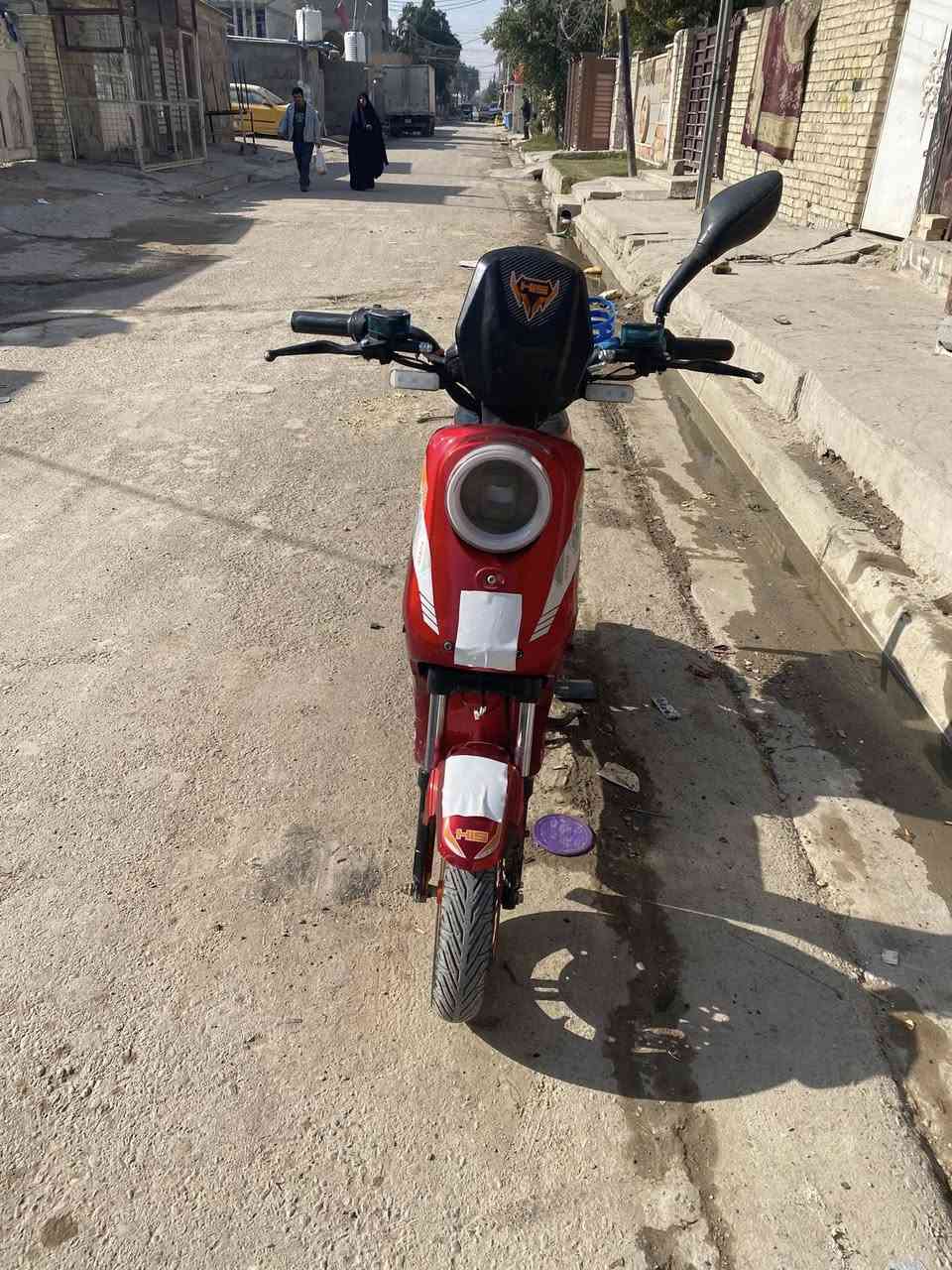 سلام عليكم دراجه شحن للبيع اكس 900 
لايت عالي ناصي اشاير يمنه يسره مكان بغداد الدوره أبو دشير 
السعر 550 وبيها مجال الرقم ***********💁🤍
