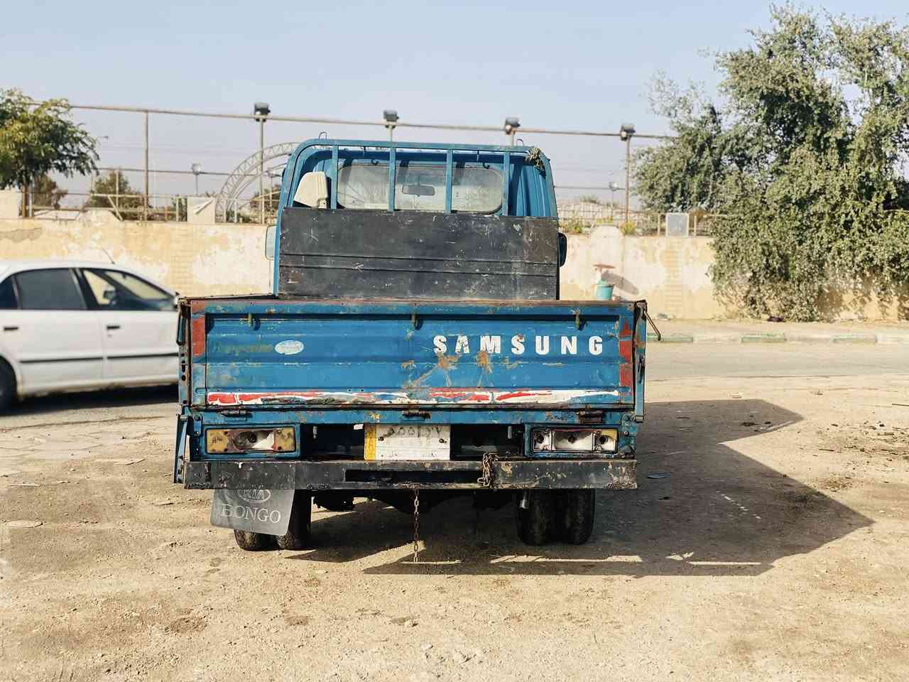 سلام عليكم للبيع كيا مديل 2000 بسمي مداور ثاني يوم سنويه لل 2028 رقم بغداد سياره مكفوله كفاله مكينه كير حداديه تخم تاير سياره جديده جاهزه من كلشي سعر 37 وبيه مجال مكان سماوه رقم 
***********
