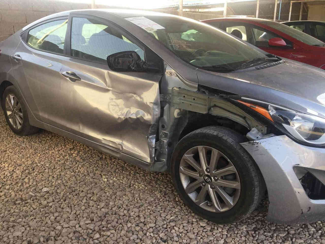 سلام عليكم
النترا  ٢٠١٥  التفاصيل موجودة بالصور مراوس بسورنتو ٤ سلندر او للبيع ب١١٨ للاستفسار الاتصال***********
غير متواجد على الخاص
