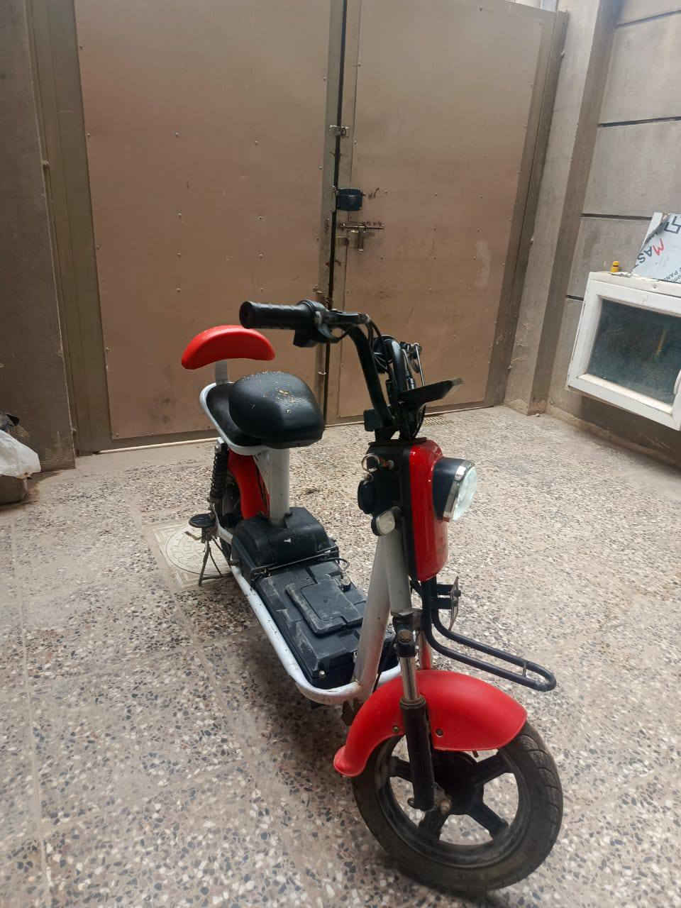 بسم الله الرحمن الرحيم
دراجه شحن حجم 14 دراجه خير من الله ونظيفه وسعر 145 وبيه مجال  متواجد واتساب *********** وموجود خاص
