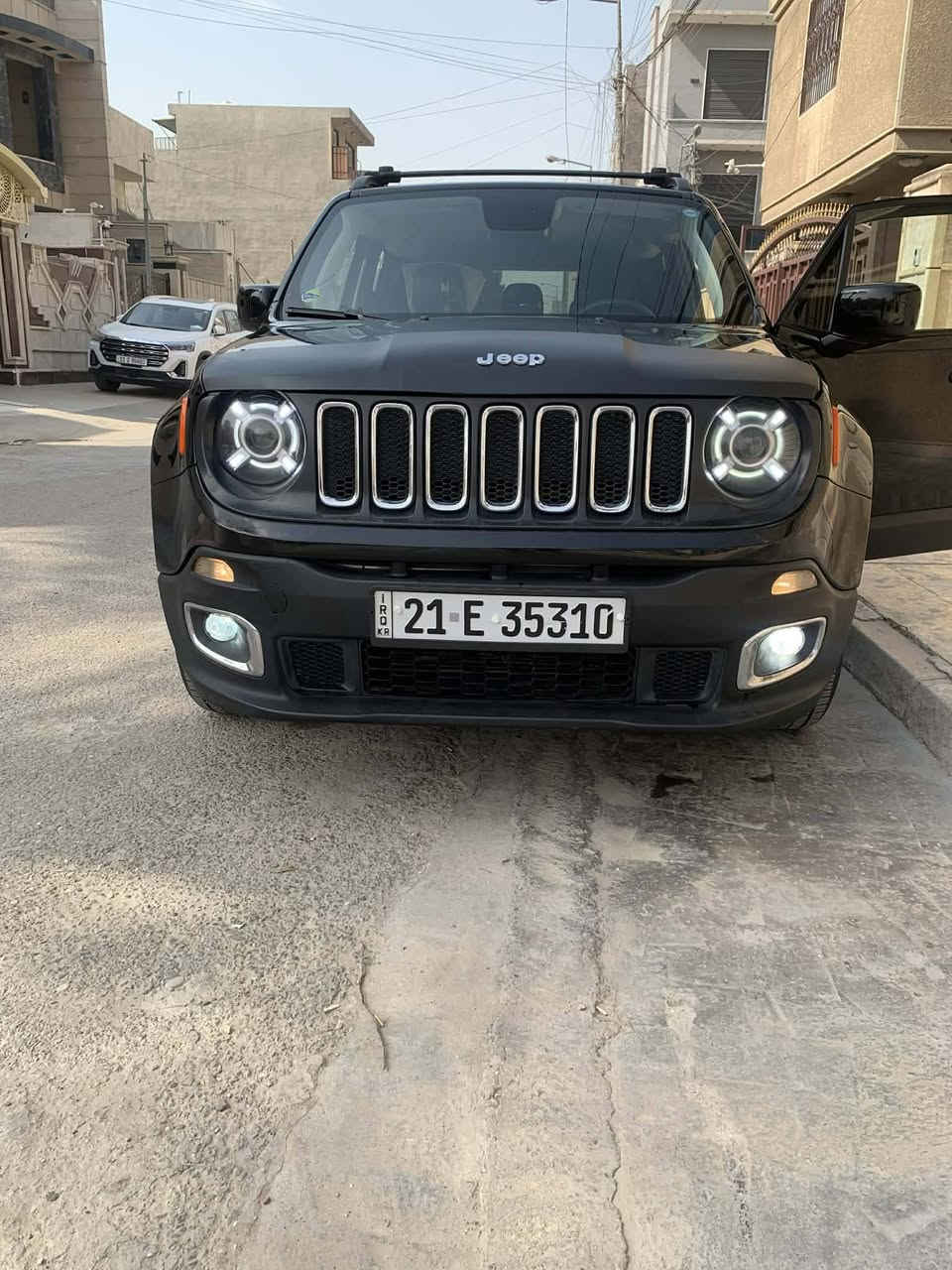 السلام عليكم جيب رينجيد لبيع موديل 2019رقم سليمانيه حادثها فقط يم كتابه الجيب بدايه البنيد حسب الصوره والباقي السياره بدون صبغ 
محرك 2400 وتشغيل عن بعد و السياره بصمه 
2ويل
ماشيه130الف
مكاني بغداد 
السعر 127$وبيها مجال 
اتصال على الرقم *********** بي وتس اب
