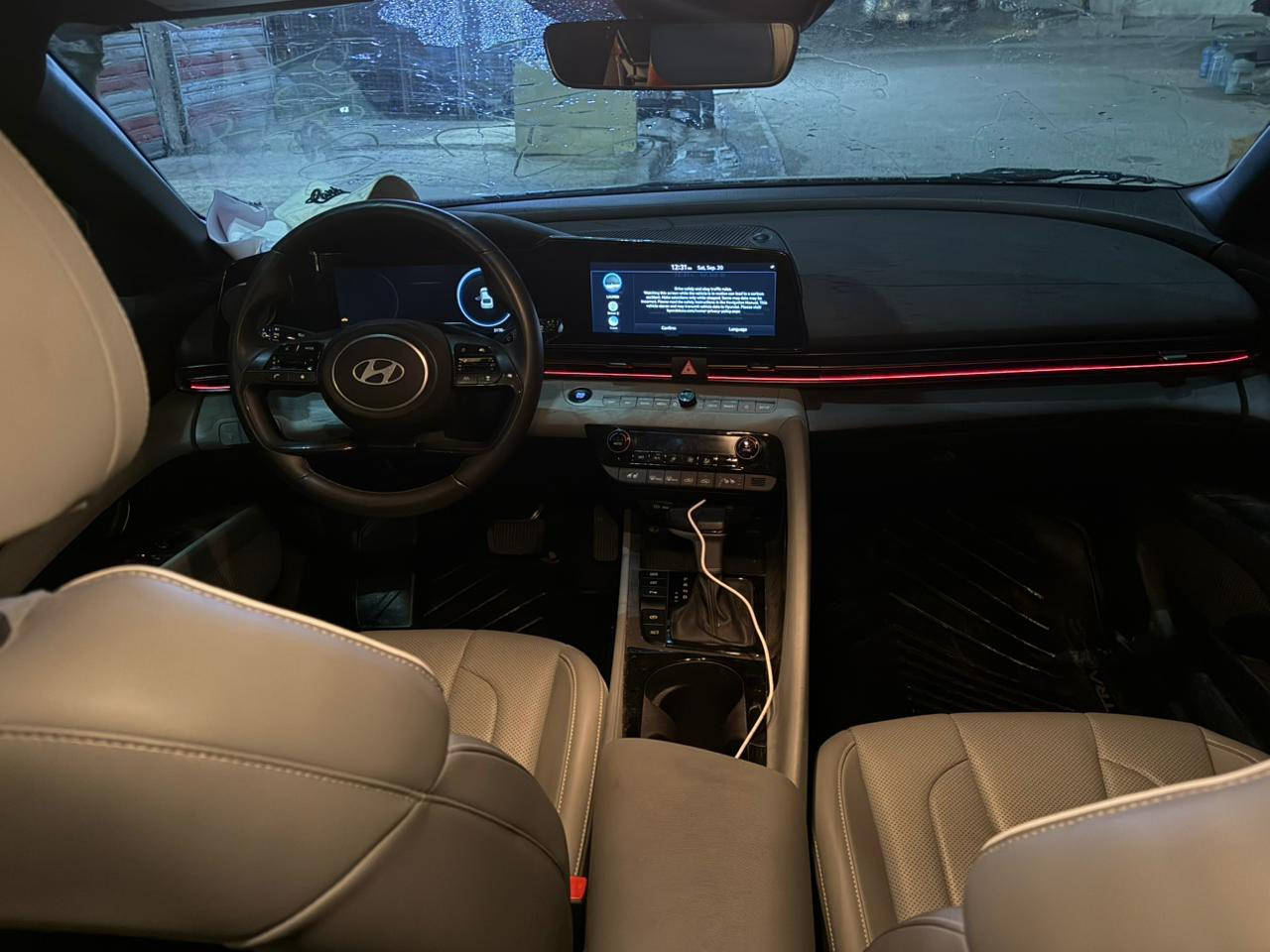 يالله 🌟
السلام عليكم

🔹 هيونداي النترا 2024  هايبردوارد أمريكي للبيع 🔹

📌 تفاصيل الضرر:
ضرر بالباب + بنيد ودعاميه، وشبر بالجاملغ
📸 صور الضرر موجودة داخل المنشور (كلشي واضح وبدون لف ودوران)

📍 مرقمة بغداد بسمي مشروع وطني 
🚗 الماشي: 3 آلاف ميل فقط
⚙️ المحرك: 1600 تيربو

✨ المواصفات:
 • فتحة سقف
 • رادارات 360 درجة
 • نظام تحديد المسار + تنبيه مغادرة المسار
 • قيادة شبه ذاتية
 • نظام النقطة العمياء بالمرايات الجانبية
 • رادار أمامي
 • نظام بريك طوارئ تلقائي
 • نظام Auto Stop
 • شاشة عدادات ديجتال
 • شاشة وسطية تدعم Apple CarPlay وايرلس + Android Auto
 • 3 أنظمة قيادة (Sport / Normal / Smart)
 • ليد أمامي + سكن نهاري ليد
 • كاميرا خلفية
 • نظام التوقف الذاتي عند وجود جسم أثناء الرجوع

💰 السعر: 165
✋ وبيه مجال حك الجيه إن شاء الله

📞 للاستفسار: ***********
📍 مكان السيارة: بغداد / البنوك

سيارة مرتبة، مواصفات عالية، وماشي قليل 🔥
الجاد يتواص
