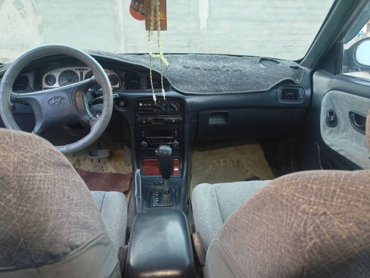 السلام عليكم ورحمة الله وبركاته
سيارة سوناتا 2 للبيع السيارة جاهزة من كلشي السيارة  مكفولة من ضربة ولغد وشواصي سيارة مال جناي وبالعافية ع الياخذها والسيارة مصبوغة جمالية فقط 
السعر 45و بيها مجال.... 
***********
***********
مكلف بالنشر
