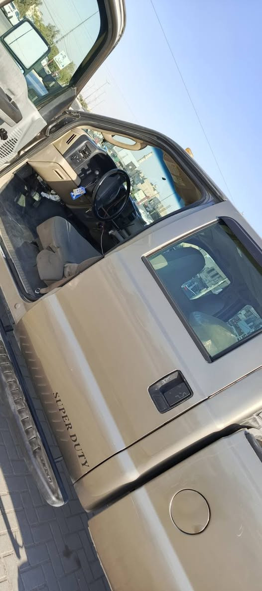 فورد سوبر ديوتي F350
مكينه كاز سوبر  الكهربائيات كلها شغاله 

الـ 4×4 شغال دبل خفيف و الثكيل  شغالات 

كلشي بيها كامل 

بس تنته تحتاج تبديل 

السعر / 85 ورقه وبيها مجال . 

السنويه بسمي + هزه و براد جديد + تحويل مباشر 

للاستفسار واتساب / ‏‪***********‬‏
