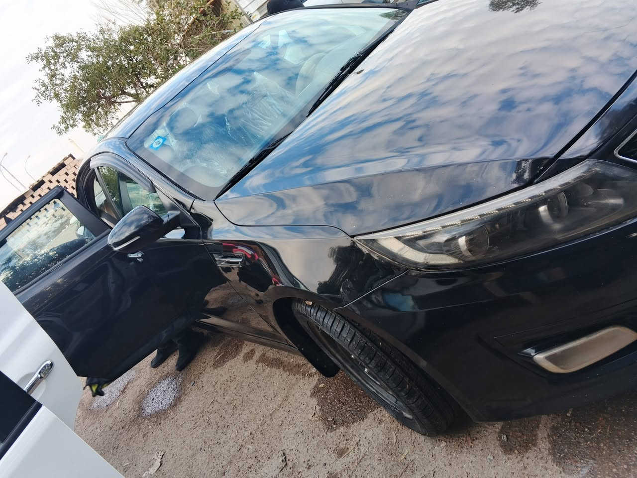 اوبتيما 2014 امريكي رقم بغداد
محرك جديد مامفتوح شاده جديد 
كير جديد مامفتوح 
تخم تاير حداديه 100%
بيه صبغ صفحه بدون دوخل بدون فتح ليبل واحد 
السعر 85
***********
