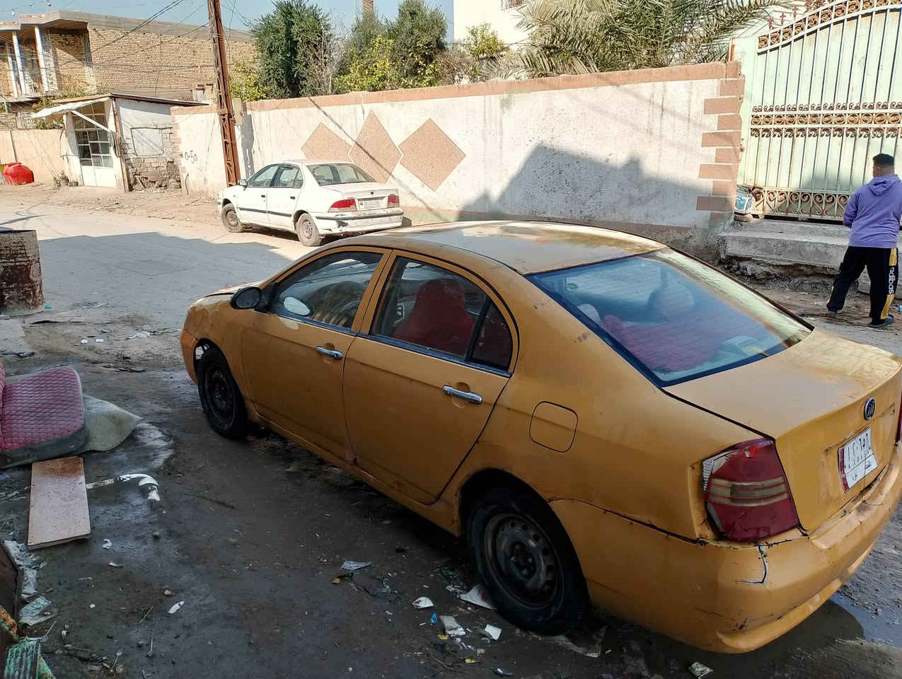 سلام عليكم ليفان للبيع موديل 2013 مكينه وحداديه جدد ستوني مسويهن  كهرباهيات كله شغاله  السنويه ساقطه السعر 25 وبيه مجال حك الجيه مكاني دوانيه فضاء الشاميه رقم الهاتف ***********
