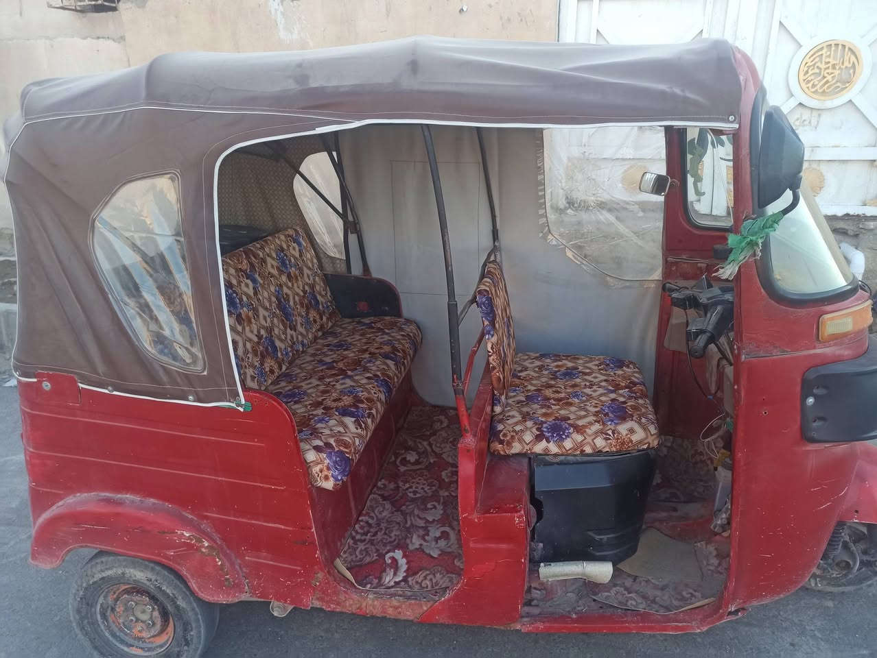 سلام عليكم تكتك للبيع موديل 18 وراق ستنساخ السعر خاص مكاني سوق الشيوخ حي العسكري رقم الهاتف ***********
