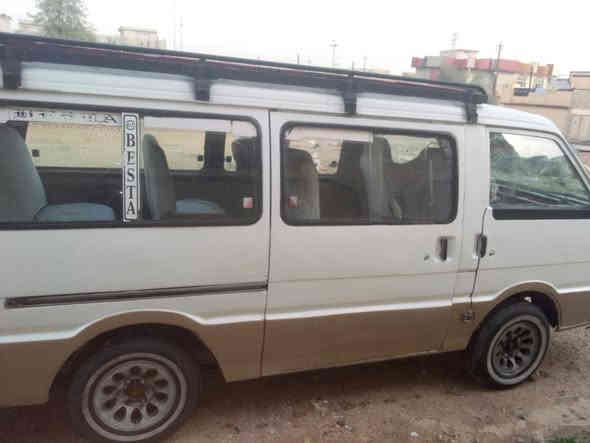 السلام عليكم للبيع كيا بستا موديل 93 رقم احمرصدامي عليها غرامه 100 آلف وهيئه مااعرف اشگد  عليها كير ومحرك واكسن وشواصيها نضيفه سعرها 25 او مراوس بسياره تكسي الإتصال على الرقم ***********
