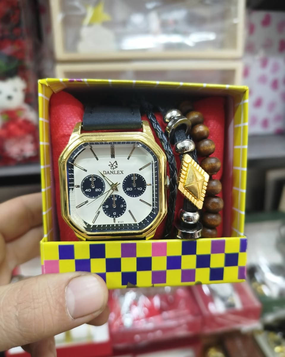 #جديدنا-في عيد الحب، خلي هديتك تحكي عنك ❤️
مو مجرد هدية… رسالة حب
اختَر هدية تترك أثر وتعيش طويلًا
لأن التفاصيل الصغيرة تصنع فرقًا كبيرًا
حبك يستاهل هدية مميزة

#مكتبة_المتنبي_هدايا_قرطاسية_عطور_طباعة_بحوث_عمل____تقرير_كبس_هويا_استنساخ_عادي_ملون
آلُثـقة ❣ۈإآلُتـ,مـيَزً ❣۶نۈإآننإآ
تتوفر خدمة توصيل  جميع انحاء العراق 🚗🚗
العنوان سبع البور ..شارع السوداني ..مقابل مجوهرات الاميرات
للحجز ؏ًـلى الخـَِـَِـَِ🏠ـَِـَِـََِِـَِـَِـَِاص 📩📩
***********
