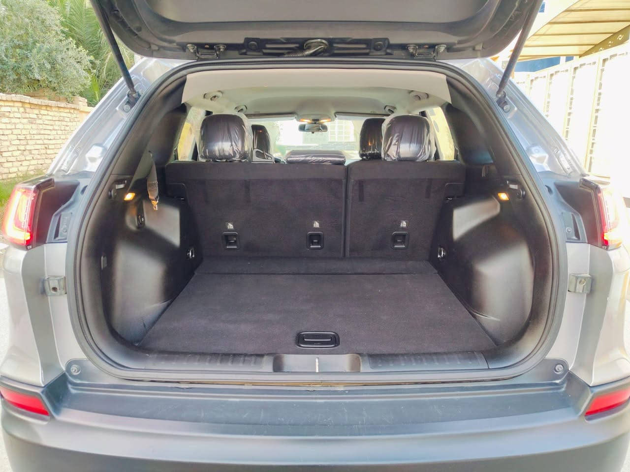 سلام عليكم ورحمة الله وبركاته 
جيب شيروكي بزون سياره ستخدام شخصي عل وضع الشركه سياره بدون حادث  فقط دعاميه وصبغ طرف البنيد باقي سياره مكفوله من الفتح والصبغ والتبديل شرط الفحص سياره حيل جديده مديل 2019  موصفات حلوه بصمه تشغيل عن بعد ويل كب حساسات رادرات منضومه زيون زرع شاشه كامره باقي موصفات معروفه  رقم ذي قار نكليزي سنويه جديده مكان سياره مركز الناصريه قرب مركز شرطه الفداء سعر 130 اتصال ***********
