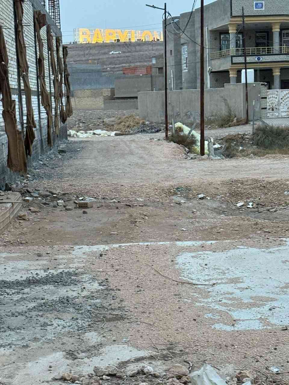 قطعة للبيع مكانها جمجمة الشماليه قرب جسر بته مساحتها 275 م طابو زراعي دفّان كامل ورفت كامل قابل  أي خريطة
استفسار اكثر 
‭0773 440 0626
