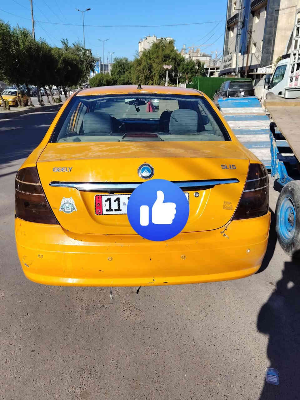 جلي موبل 2012 كير مكينة كورلا بيها طخات بسيطة رقم بغداد العنوان الكاظمية هاتف *********** السعر50  وبيه مجال
