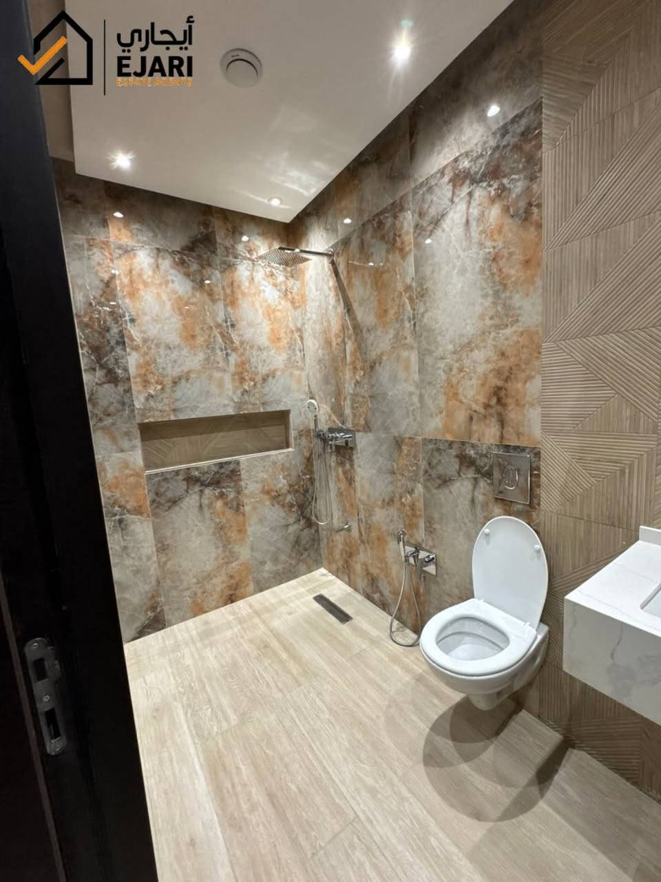 اعلان ايجار
Ejari  إيجاري 
يوجد وحده سكنيه مودرن في منطقه اليرموك ٤ شوارع بناء حديث جدا جدا  راقيه مساحه ٢٠٠ متر  طابق اول فوك الارضي موقع ممتاز فرع هادئ سكني 
تحتوي ٣ غرف +صاله +مطبخ +حمام عدد٢ +هول +بالكون +يوجد مكان وقوف السياره 
علما كهرباء ٢٤ ساعه وطني 
للاستفسار ***********
اذا مهتم بالسعر اكتب رقم  15   سوف يتم الرد عل الخاص 
نقدم خدمه  اداره العقارات جميع مناطق بغداد في حاله انك مشغول او امسافر وماعندك وكت اتابع البنايه او اي عقار يمنه الحل ايجاري بديل 
يلبي طلبك وانت مكانك بطرق حديثه 

او زيارتنا الى موقع الشركه في حي الجامعه الفرع مقابيل كليه الاداره والاقتصاد فرع مدرسه المباهج👇
 https://maps.app.goo.gl/uwkk4QPYd5EgivjP8?g_st=iw

 للمزيد من العروض يمكنكم الانضمام قناه التلكرام👇
https://t.me/omarEjari

وتساب 👇 فقط رسائل 
https://iwtsp.com/9647710000680

 التيك توك 👇
https://www.tiktok.com/@ejari86?_t=8V089pzmx7t&_r=1

 قناة  YouTube 👇

https://youtube.com/channel/UCPxpJjtiuOb1RoTmh_X9cZQ

#iraq #baghdad #kurdistan #iraqi #تجاري #property #investment #openhouse
#propertyinvestment #luxurylifestyle #apartment #sold #rent #apartments
#عقارات_المنصور #للايجار #ايجار #مجمعات #شقق #إيجاري #الجامعه #القادسيه #الجادريه #اليرموك #الداوودي #تجاري  #الداوودي #كراده #الجادريه #بغداد
