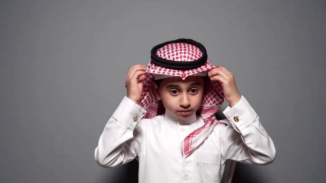 العيد ويانا أحلى 🎉
يعلن محل الجوهرة عن توفر طقم طفل مميز:
دشداشة طفل مع شماغ وعكال وسبحة وعباية 👦🏻
طقم أنيق يخلّي طفلك يطلع بأجمل إطلالة بالعيد والمناسبات
العنوان سوق حديثة /محل الجوهرة مقابل مدرسة الفأرابي 
واتس
***********
***********
