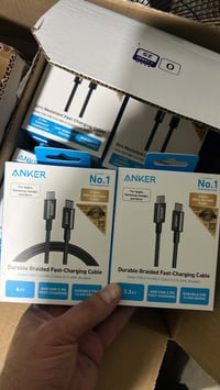 كل منتجات انكر متوفر  من كيبلات متر ومترين من 60 واط الى 240 واط شواحن...