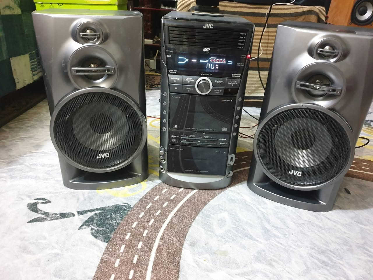 سستم GVC شغال راديو واواكس  كل سماعة ١٠٠ واط موضح بالفديو والصور  السعر ٨٥ الف الحلة مهندسين الاتصال على الخاص او موبايل  ***********  يوجد توصيل
