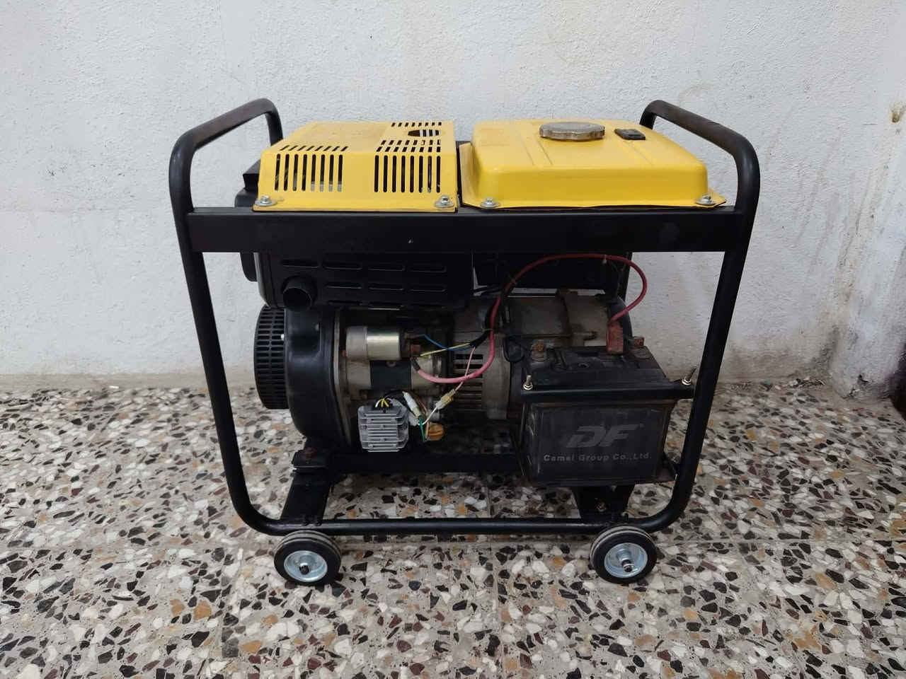 سلام عليكم مولده كاز كامه 6كيفي 24امبير مولده مشتغله شي بسيط كلش نضيفه بلاديه ما داخله تصليح على وضع شركه نكره بل تشغيل فقط باتري هابط سعر 700مكاني بغداد الشعب تواصل ***********
