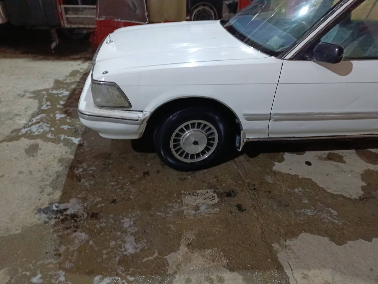 سيدان للبيع مديل 89 مكينه وكير في فتي دواخل كارتون رقم الماني تحويل مباشر كهربائيات  ويل كب حداديه جاهزه 
الناصريه المركز *********** احمد السعر 45
