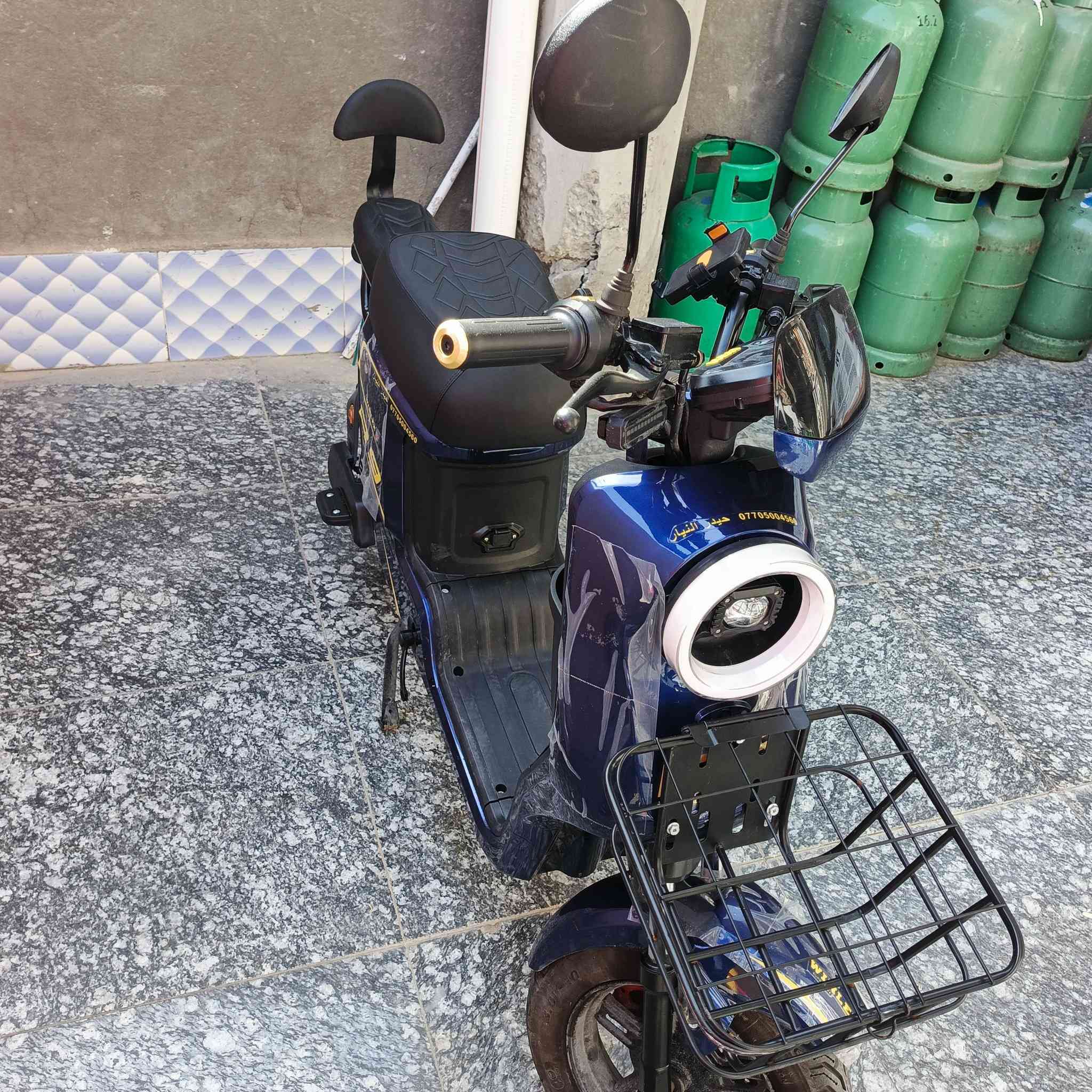 سلام عليكم شباب دراجه شحن R9دراجه جديده كفاله  كفاله عامه كلشي شغال سعر 510وبيه مجال قليل بس شراي يدخل خاص
رقم تلفون ***********
