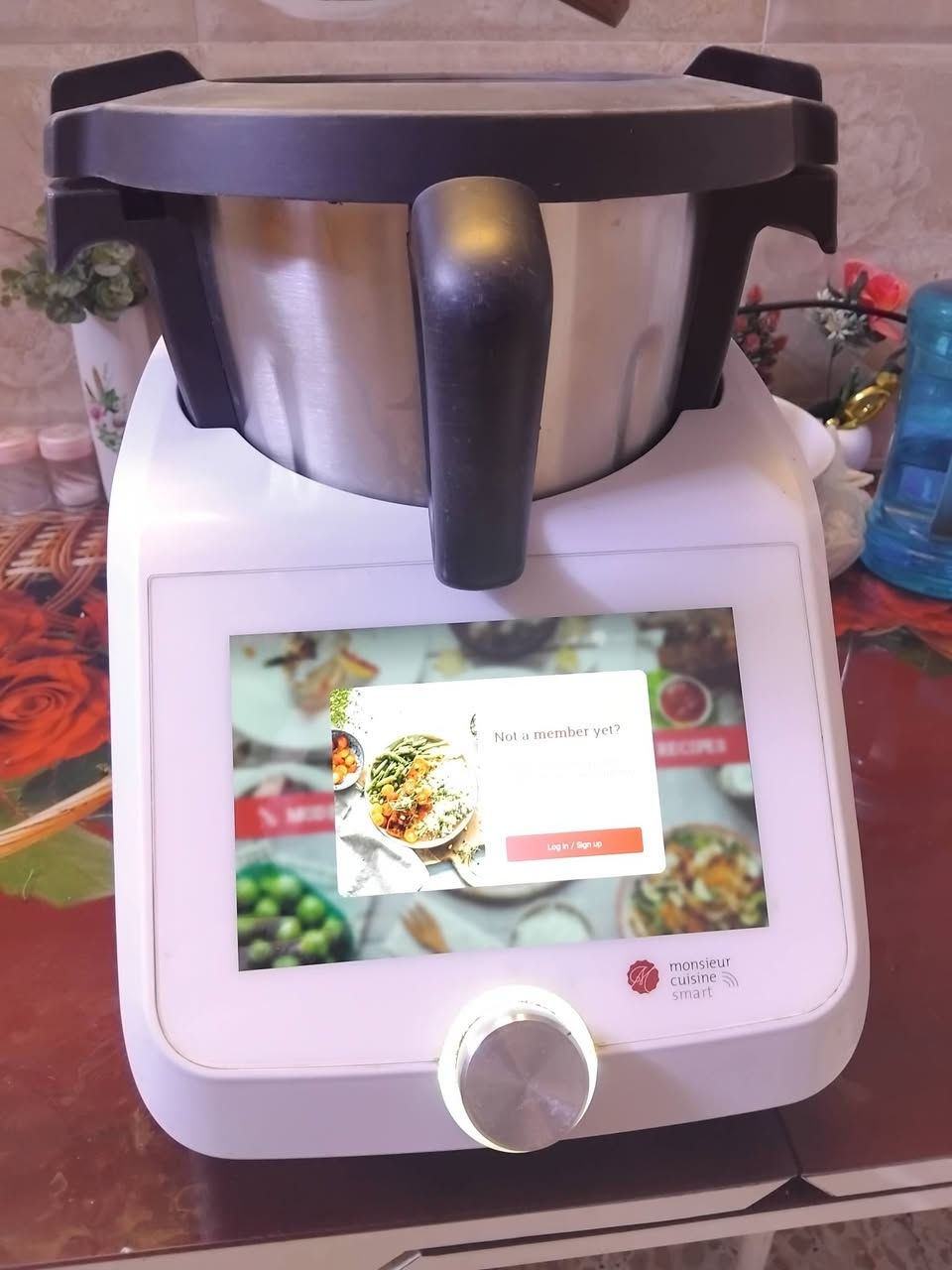 سلام عليكم من رخصة الادمن المحترام عندي خلاط حمص وجميع الصلصات مستعمل قليل اخو الجديد للبيع السعر 150 بغداد الكرخ هاتف ***********
